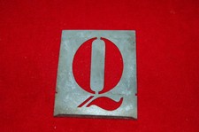 POCHOIR lettre métal Q / Garage / école/ mécanicien / Loft / Atelier / 