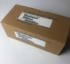 1PC YASKAWA SGMPH-02A1A-YR32