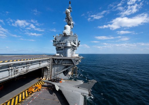 Photo porte avions charles - porte-avions,