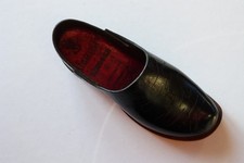 ANCIEN SABOT "FOUGERAS &CIE" MANUFACTURE DE CHAUSSURES / BOIS ET  CUIR