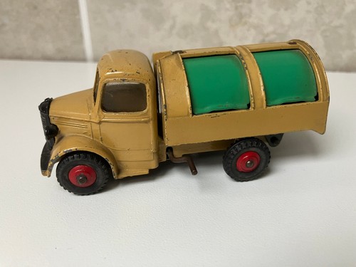 Dinky toys vieux camion - toys,