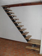 Escalier acier quart - quart, tournant