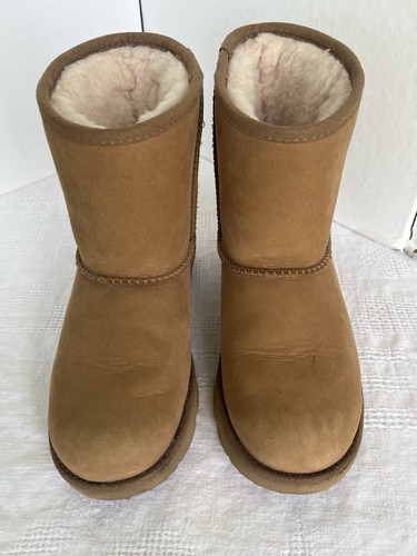 Youth size 3 ugg - ugg, ankle