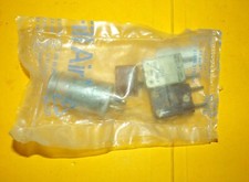 RADIO MILITAIRE PIECES POUR