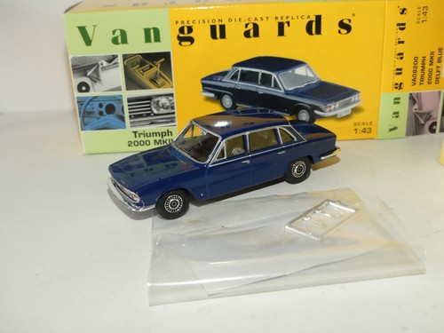 Triumph 2000 bleu vanguards - triumph,