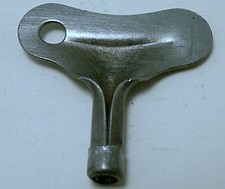 CLÉ JOUETS MÉCANIQUES -ANCIENS - MÉTAL- CARRÉ 3.0MM -TOY KEY -REF08