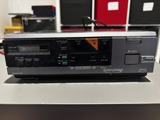 Magnétoscope Hitachi VTE 8E