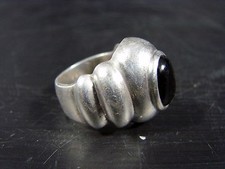 Sterling Silver 925 (Controled) and Onix Ring Size 7 signed