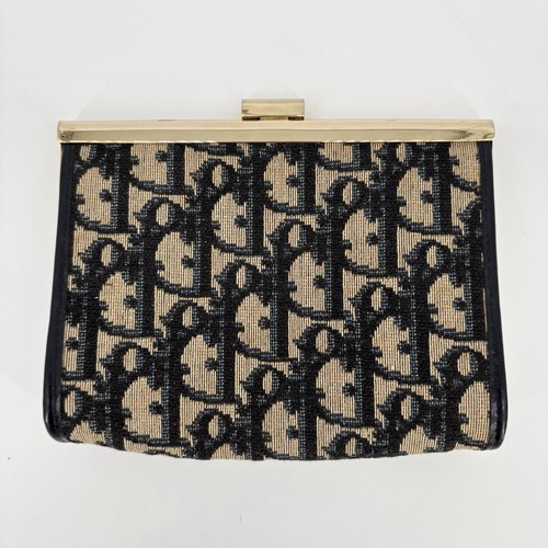 Pochette trotteur christian - trotteur,