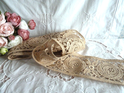 Ancien galon beige - , macramé