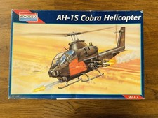 Monogram 1.48 Hélicoptère