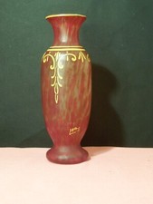 vase en pate de verre marbrée et doré signé leg h 23cm