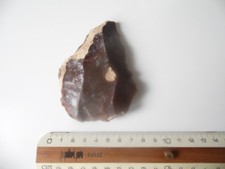 superbe pointe moustérienne en silex taillé 10 x 7 x 1,5 cm  Indre et Loire