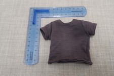 HOT TOYS - DX 10 - T 800 - TERMINATOR - T SHIRT GRIS FONCE - TBE - 1/6