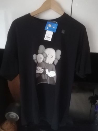 Shirt homme kaws uniqlo 09 - homme,