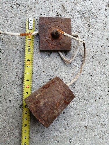 Outil ancien fil a - a, plomb