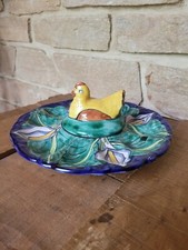 PLAT PRÉSENTATION POTERIE ARTISANAL DÉCOR PEINT POULE OEUF.... 🐥.....