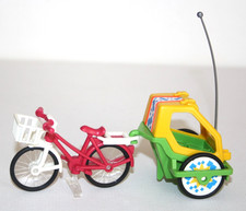 PLAYMOBIL 3068 VELO ROSE AVEC REMORQUE JAUNE ET VERTE POUR ENFANT