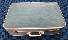 Belle ancienne valise rétro