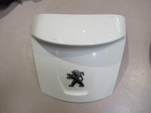 Plastique arrière peugeot - (peugeot,