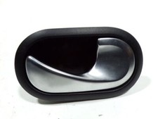 POIGNEE INTERIEURE PORTE AVANT