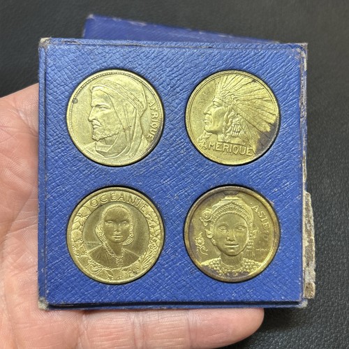France coffret 4 - 4, médailles