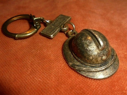 Porte clés casque adrian - porte-clés,