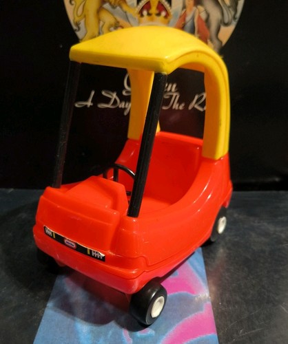 Vintage little tikes dollhouse - vintage,