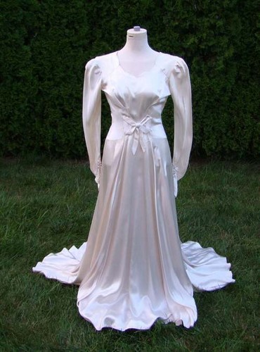 Vintage deco white satin - white,