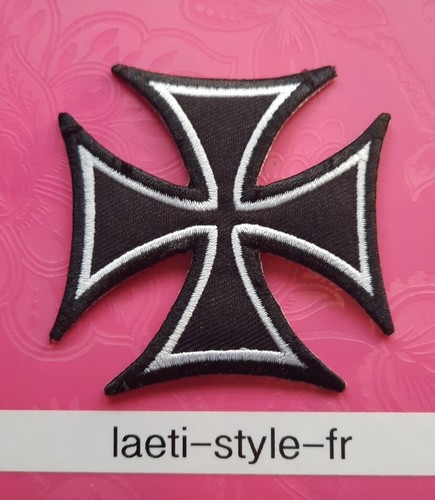 P92207 insigne blason croix - insigne,