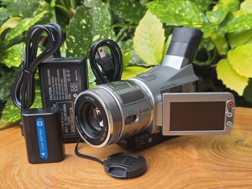 1050717 sony hdr hc1 - 1050717, camcorder
