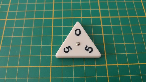 Pièce triangulaire 0 - triangulaire, 5
