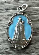 Medaille religieuse ancienne " Notre Dame De Fourviere " - Metal Argenté