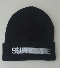 Bonnet Noir Supreme Motion