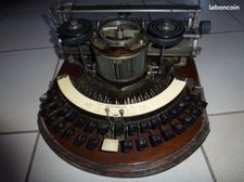 Objet rare de collection à la vente cette machine à écrire Hammond typewriter