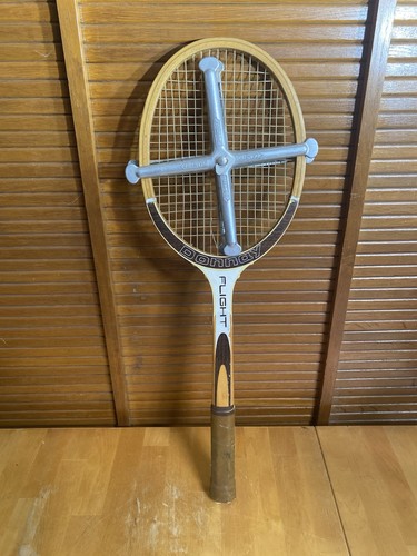 Raquette tennis ancienne - raquette,