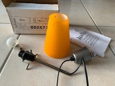 Lustre suspension luminaire design en verre orange marque Habitat modèle Zen