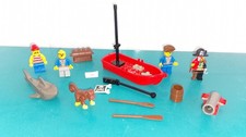Lot Lego ancien pirates figurines canon bateau singe requin coffre drapeau
