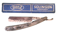 Coupe choux rasoir de la marque BENZ avec un quadrimoteur gravé sur la lame