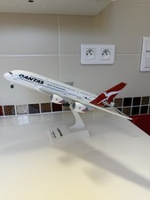 Maquette QANTAS old livery AIRBUS A380 1:200