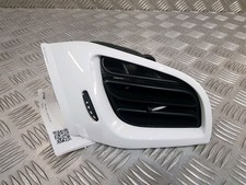 Aerateur droit blanc planche