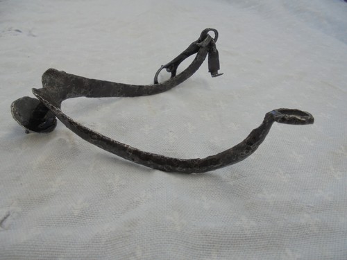 Asser rare eperon - asser, moyen