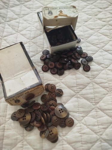 Boites boutons anciens le - boites,