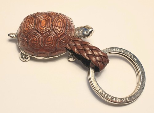 Magnifique porte clé - magnifique,