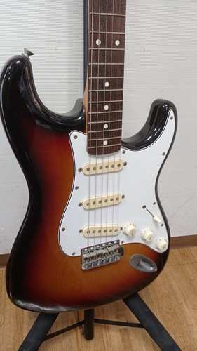 Squier sst used basswood - used,