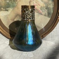 Petit vase ancien Loetz irisé Art nouveau verre vert monture laiton