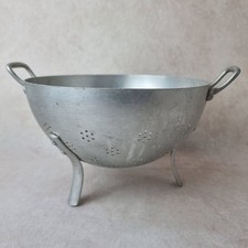 Passoire Ancienne sur Pieds – Aluminium France 22