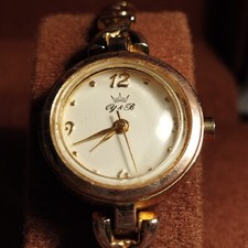 Montre femme Younger et Bresson dorée quartz pile incluse