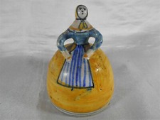 Cloche forme femme - de,