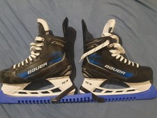 Patin de hockey sur glace BAUER  utiliser peut de fois 42 en taille